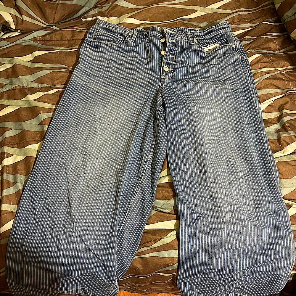 high waisted wide/straight leg blue & white striped jeans!